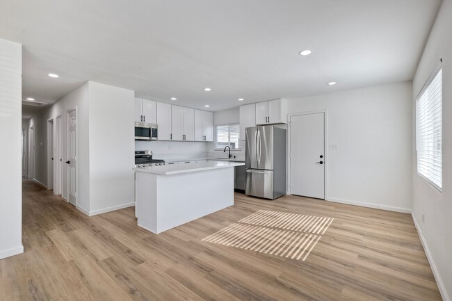 Building Photo - Beautiful Logan Heights Remodeled House