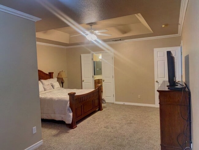 Building Photo - RENTAL Fully Furnished 4 bedroom home