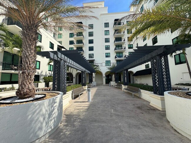 Building Photo - 1300 Ponce de Leon Blvd