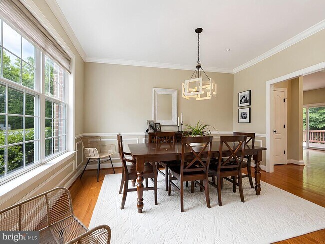 Building Photo - 23017 Holloway Ct