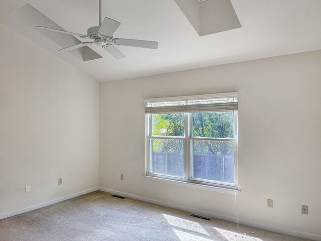 Building Photo - Holiday Special! – No Application Fee This Season! - 3 Bedroom Home with Pool Access - $150 Disco...