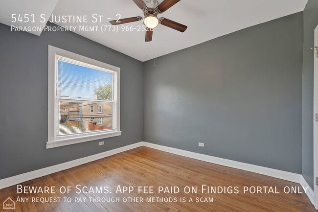 Building Photo - 5451 S Justine St