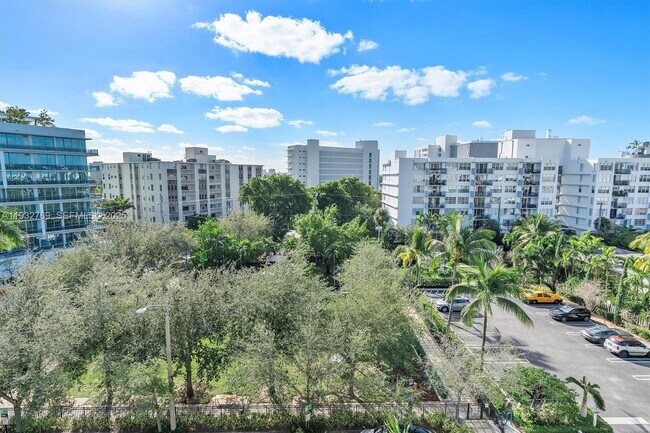 Building Photo - 1025 92nd St