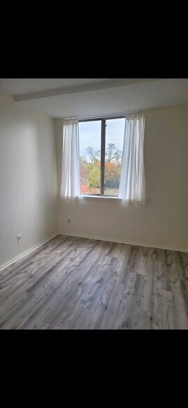 Building Photo - 501 Slaters Ln