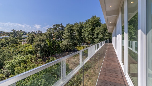 Building Photo - 3836 Westfall Dr