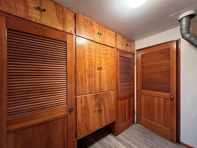 Building Photo - Adorable Three Bedrooom in Edgewood