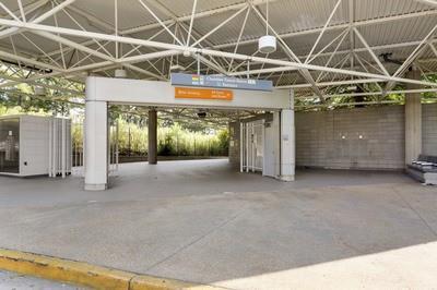 Building Photo - 3400 Malone Dr