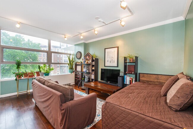 Building Photo - 6050 JFK Blvd E