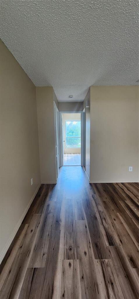 Building Photo - 1804 Greenhill Dr