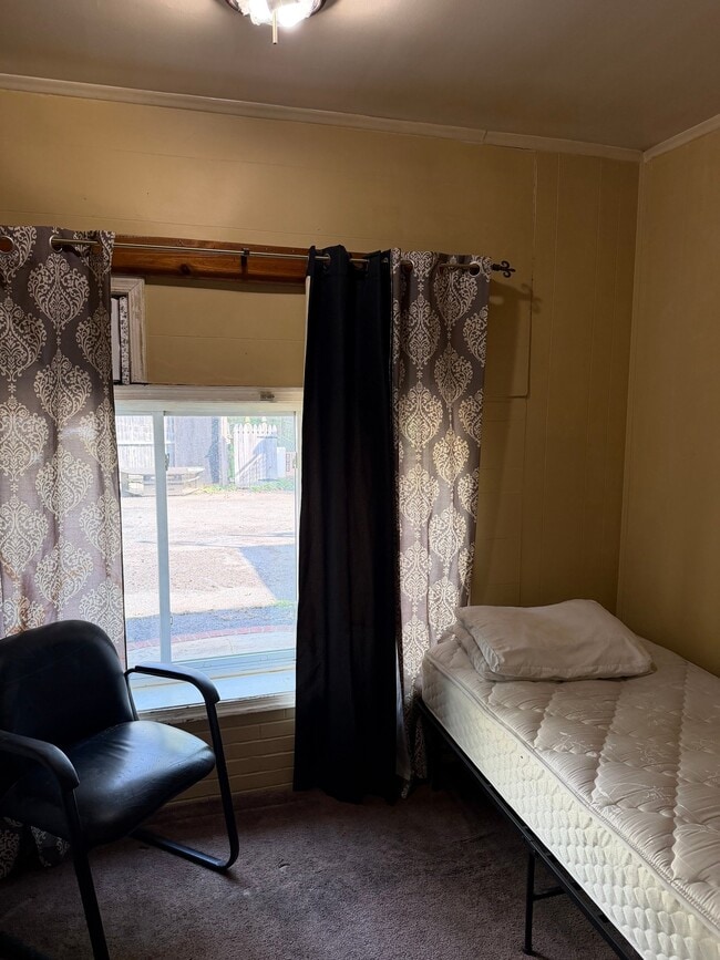 Building Photo - 3455 County Line Rd