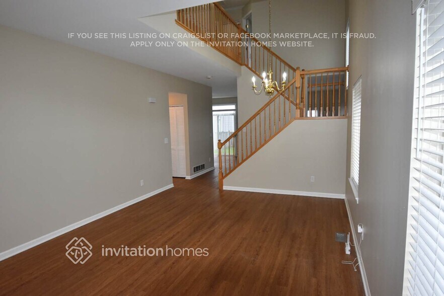 Building Photo - 353 Richmond Dr