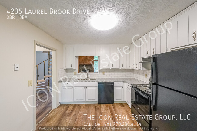 Building Photo - 4235 Laurel Brook Dr