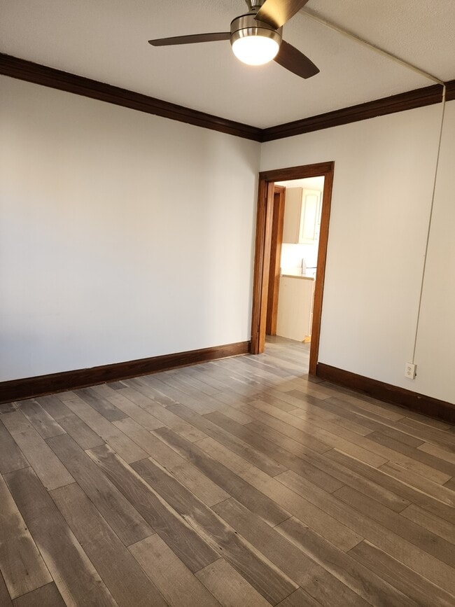 Building Photo - 3318 N Laramie Ave