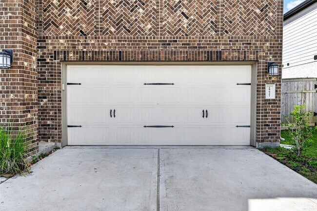 Building Photo - 29627 Mahogany View Ln