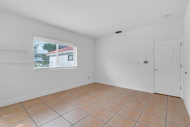 Building Photo - 3060 Matilda St