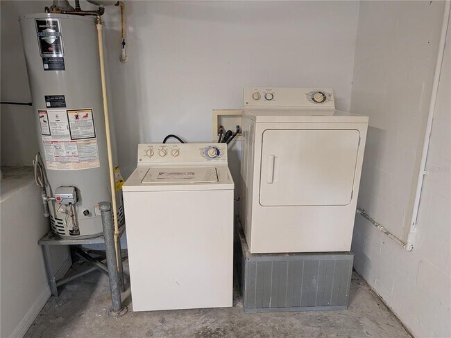 Building Photo - 24606 Victoria Wood Ct