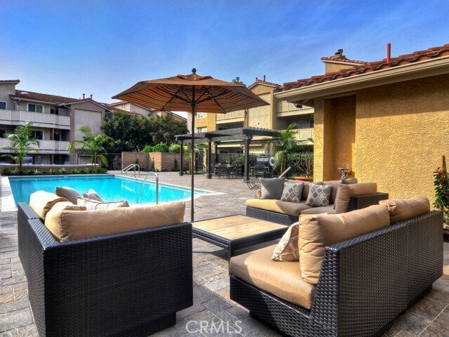 Building Photo - 44 Corniche Dr