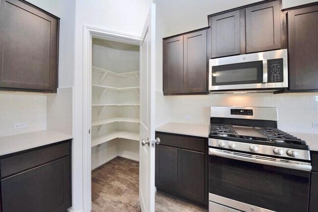 Building Photo - 3413 Mikayla Ct