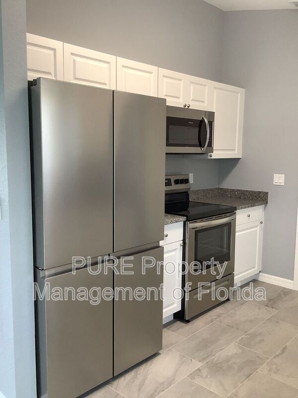 Building Photo - 2629 SW 175 Loop