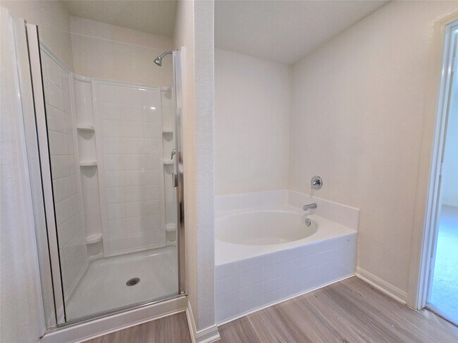 Building Photo - 380 Stone Gage Dr