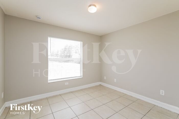 Building Photo - 2803 Owen Ave S