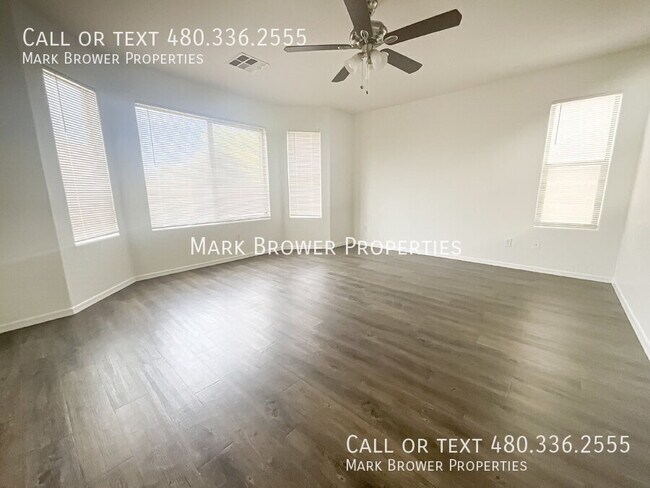 Building Photo - 1492 E Leaf Rd