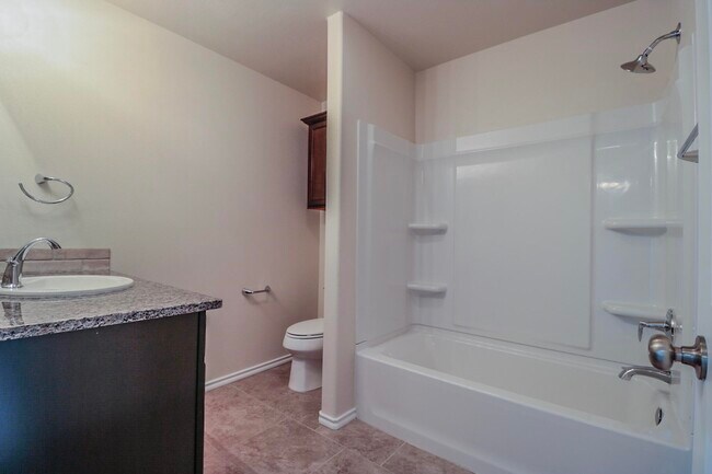 Building Photo - 7418 104th St