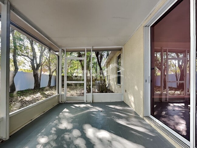 Building Photo - 5018 Sky Blue Dr