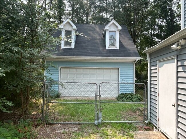 Building Photo - 5008 Alamo Ct