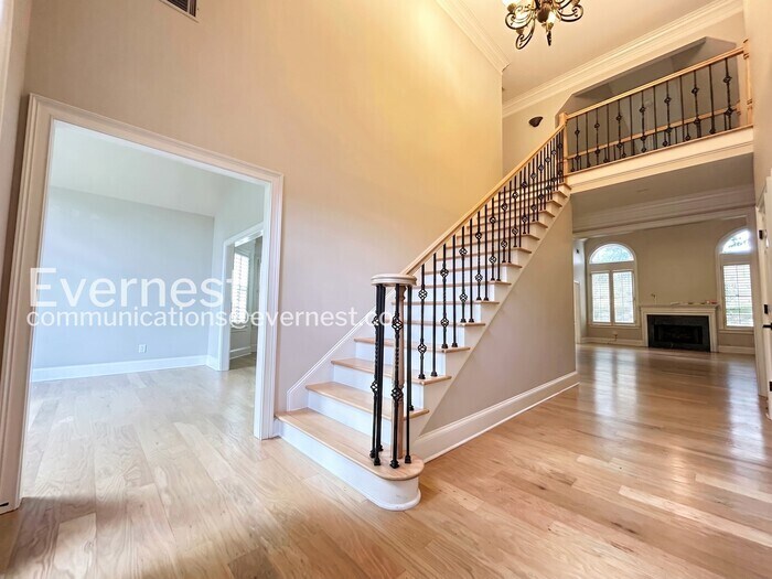 Building Photo - 4706 Woodlawn Ct