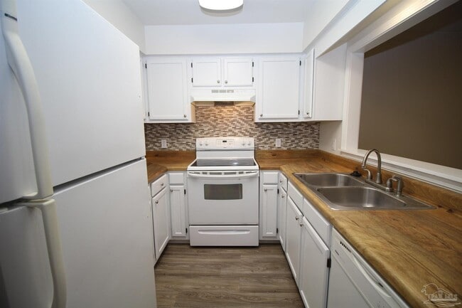 Building Photo - 10154 Vixen Pl