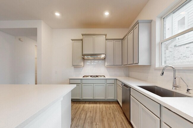 Building Photo - 21622 Laggan Clf Ln