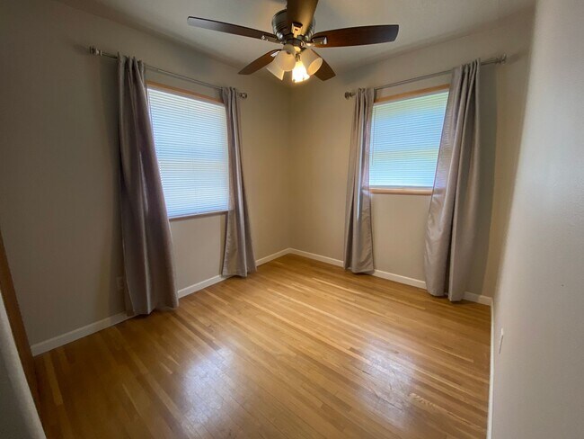 Building Photo - 3 Bedroom Home in South Fargo