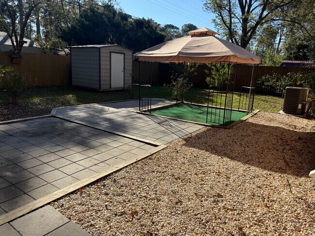 Building Photo - 113 Walz Cir