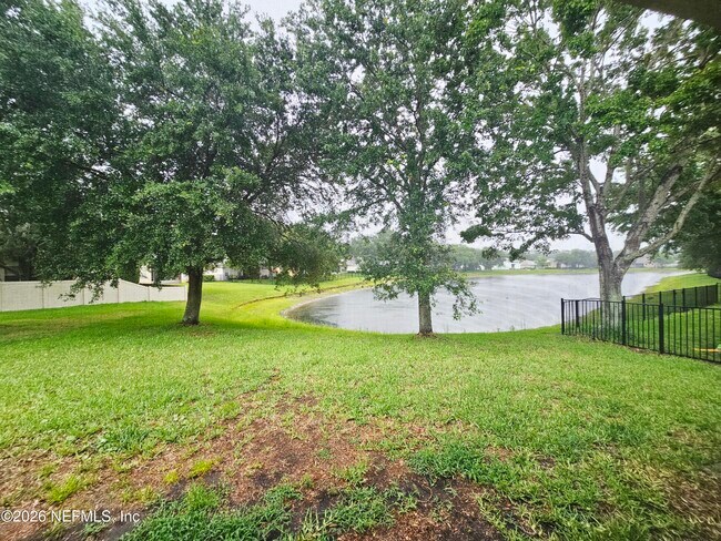 Building Photo - 5891 Green Pond Dr