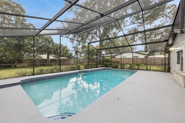 Building Photo - 704 Milan Ct