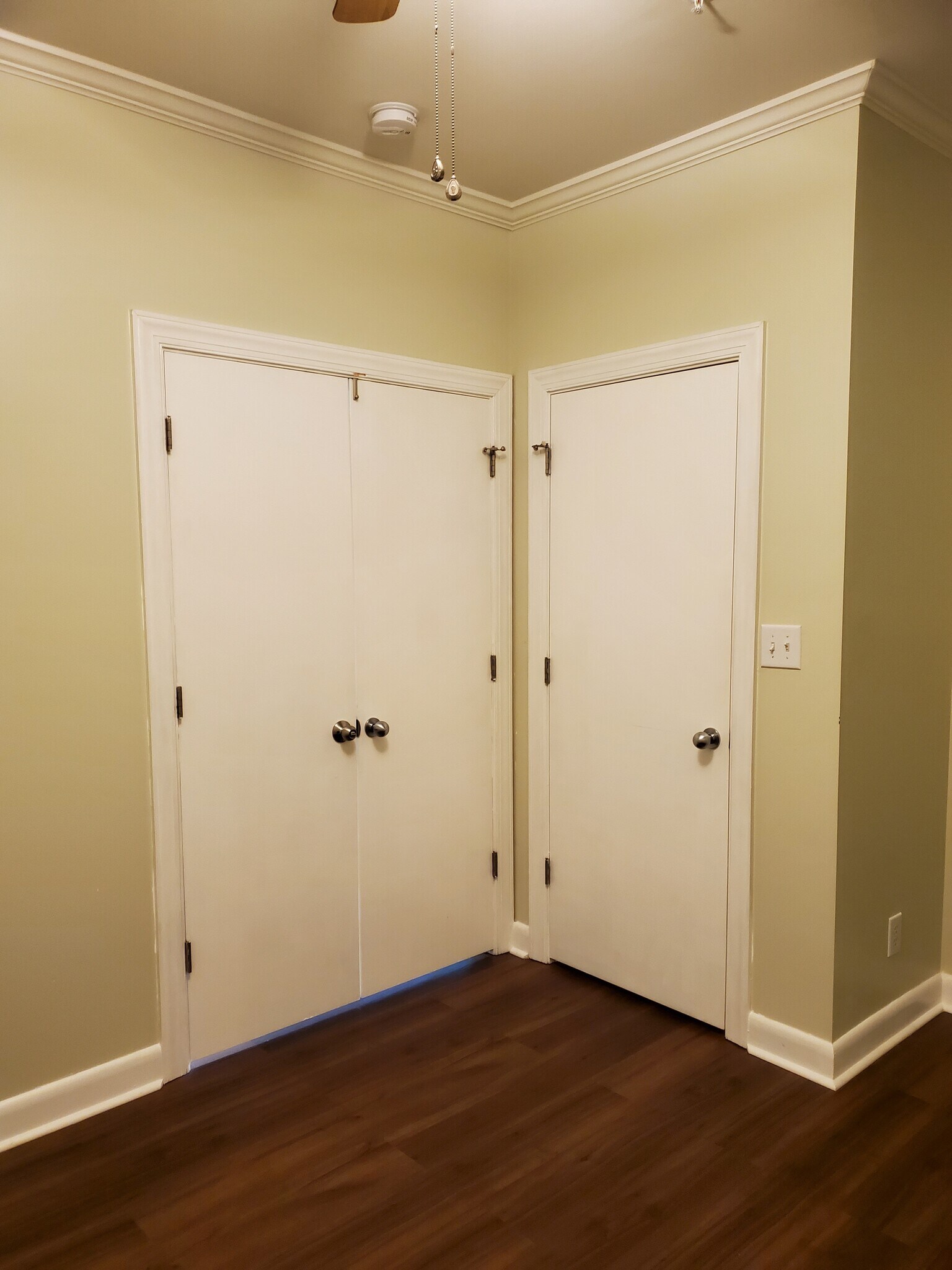 Building Photo - 411 W Washington St