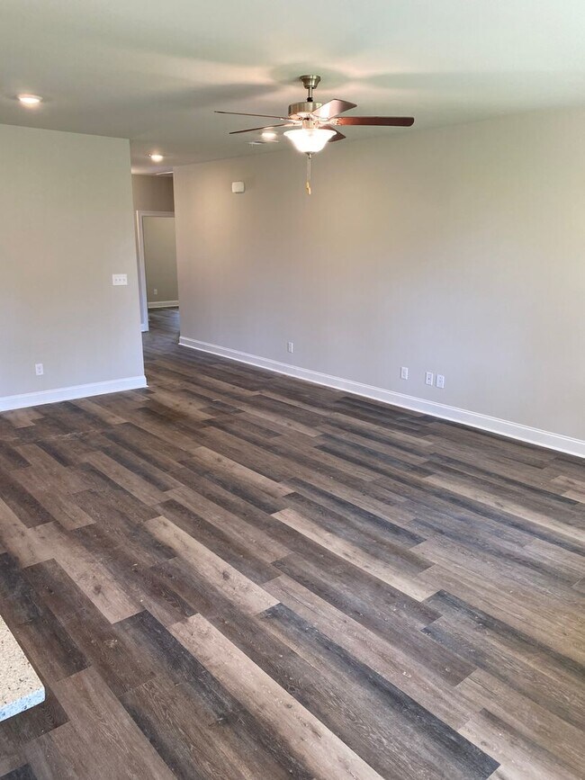 Building Photo - Coming Soon!