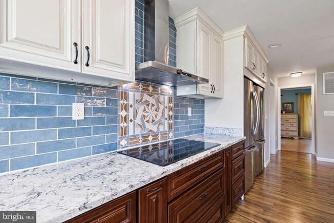 Building Photo - 4301 Mountain View Dr