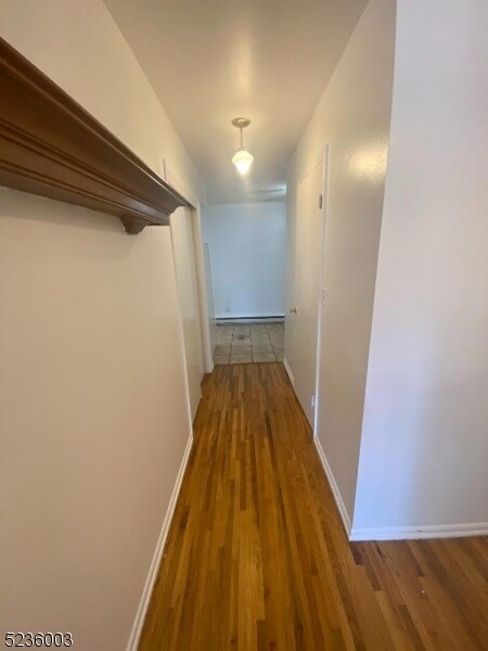 Building Photo - 118 Main St