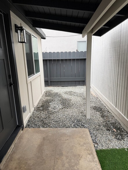 Building Photo - 361 Wisconsin Ave