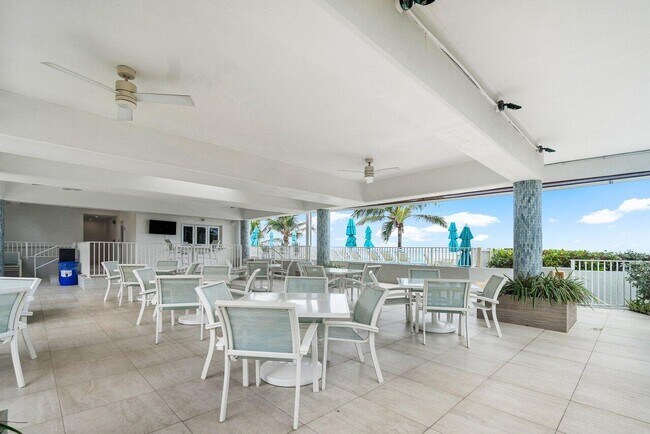 Building Photo - 4748 S Ocean Blvd