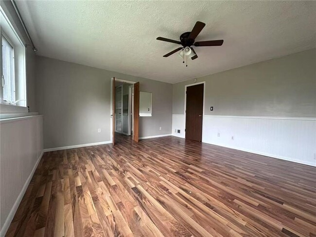 Building Photo - 4558 Cinnamon Ridge Trail