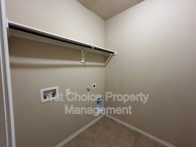 Building Photo - 1705 Placitas Trail