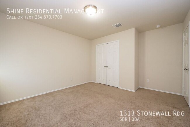 Building Photo - 1313 Stonewall Ridge