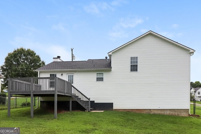 Building Photo - 417 Remington Ct