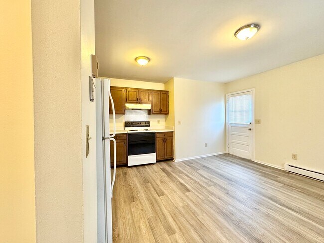 Building Photo - 3 BR Brick Home convenient to INT 85