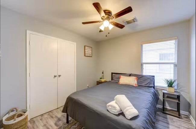 Building Photo - 13131 Dawn Hollow Ln