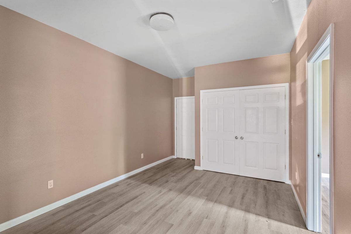 Building Photo - 2727 3rd St