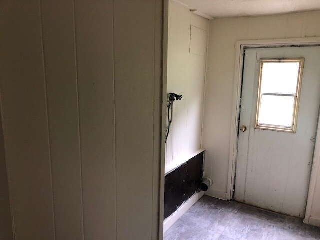 Building Photo - 1300 Franklin Rd